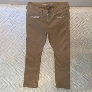 Ladies American Eagle khaki jegging